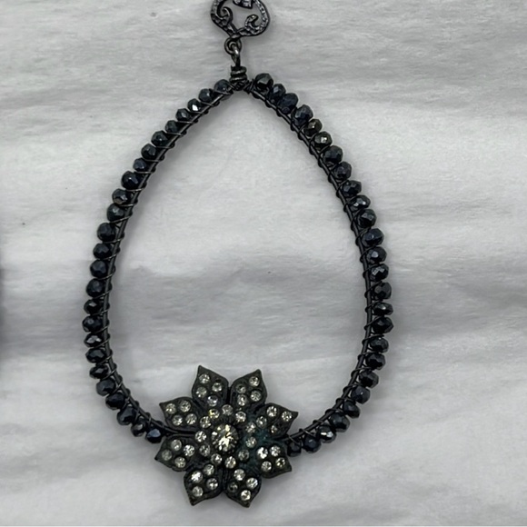 Peruvian Connection Jet Black Iridecensent  Antiqued beaded hoop post earring - Picture 8 of 11